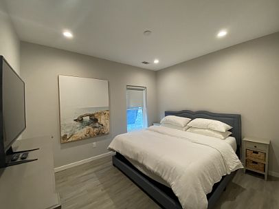 4th image of 3 Burkes Beach Rd #B