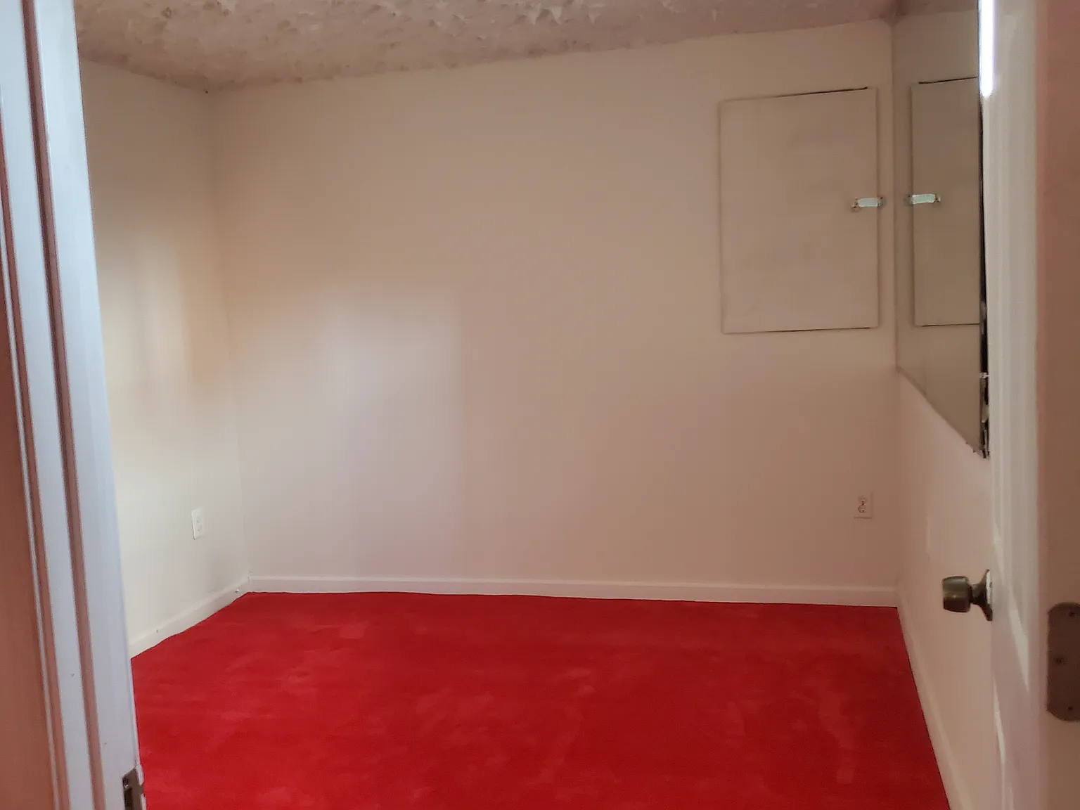 2 bed, $1,400 — Photo 4