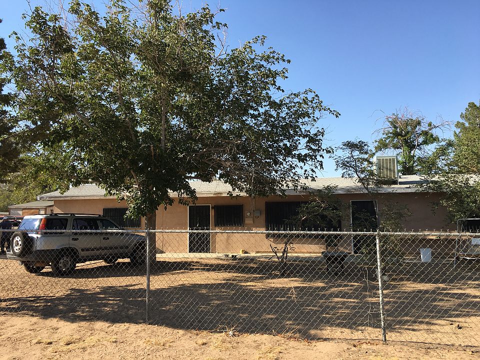 1st image of 15220 Mesquite St