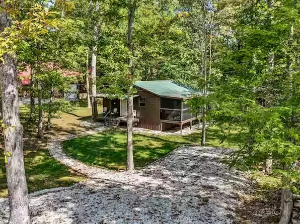 84 Isaac Dr, Wellington, KY 40387