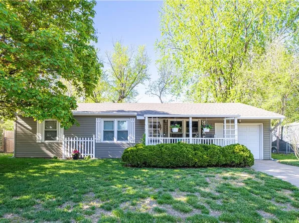 2403 Big Pine Ter, Saint Joseph, MO 64503