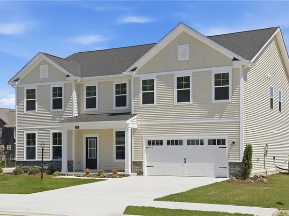 1405 Wharf Hill Dr, Smithfield, VA 23430