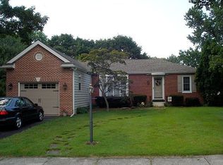 1433 Hollywood Dr, Lancaster, PA
