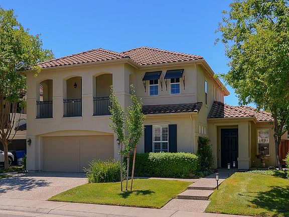 3rd image of 1487 Berriedale Ct