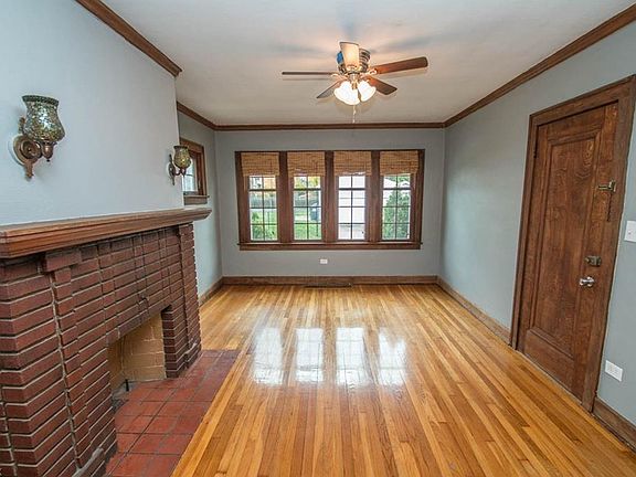 4th image of 14210 Cedarwood Ave