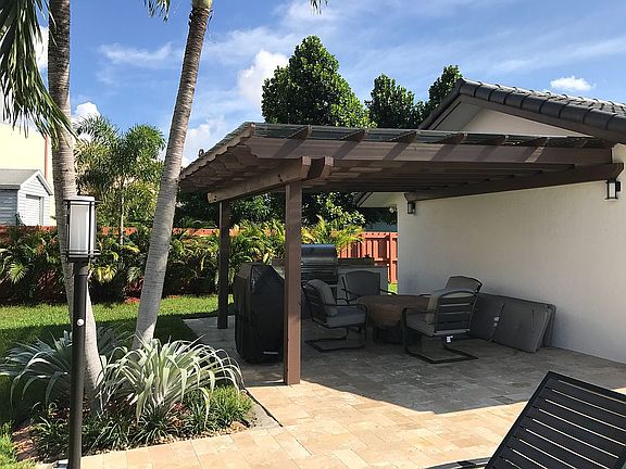 4th image of 11820 SW 112 Avenue Cir