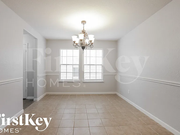 11210 Flying Geese Ln — Photo 5