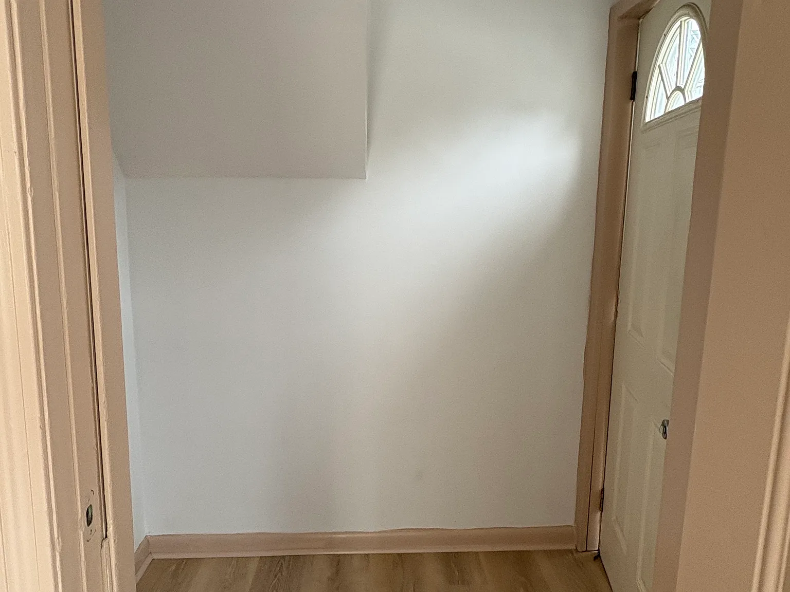 3 bed, 1000 sqft, $1,700 — Photo 3