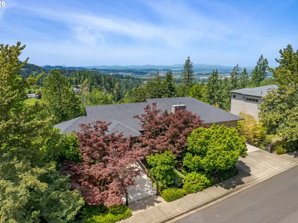 2749 Suncrest Ave, Eugene, OR 97405