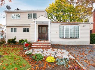 76 Chaffee Ave, Albertson, NY 11507