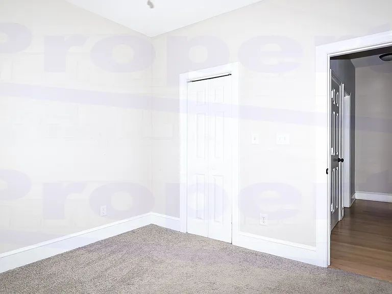 126 Linda St #A — Photo 17