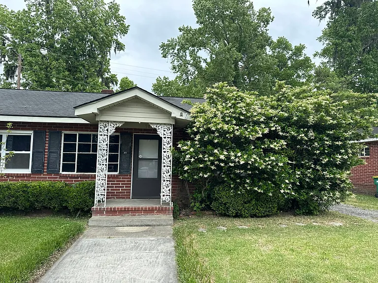 704 Covington Ave — Photo 1