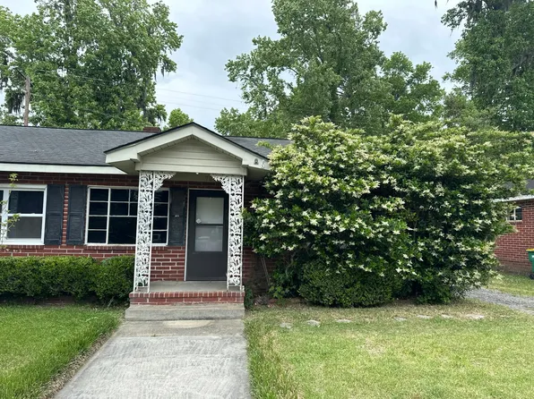 704 Covington Ave, Savannah, GA 31408