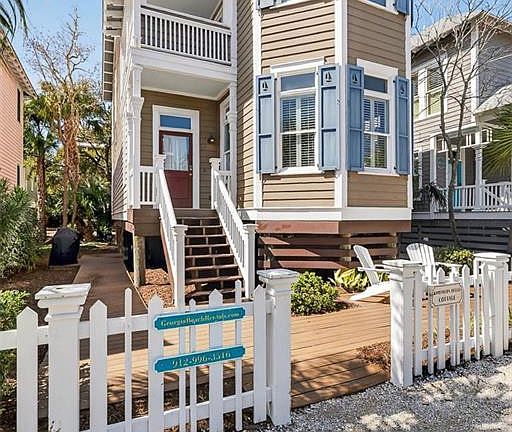 4th image of 35 Coast Cottage Ln