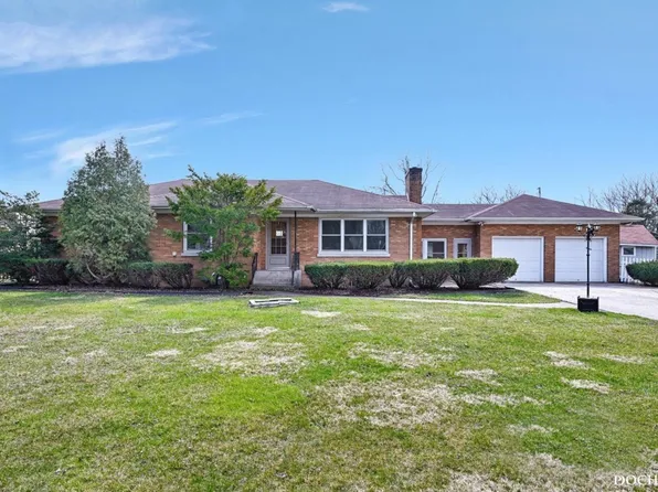 2025 Greengold St, Crest Hill, IL 60403