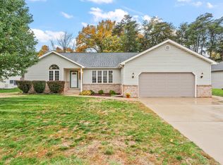 1982 Greentree St, Portage, IN 46368