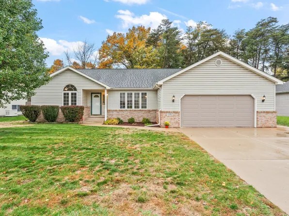 1982 Greentree St, Portage, IN 46368