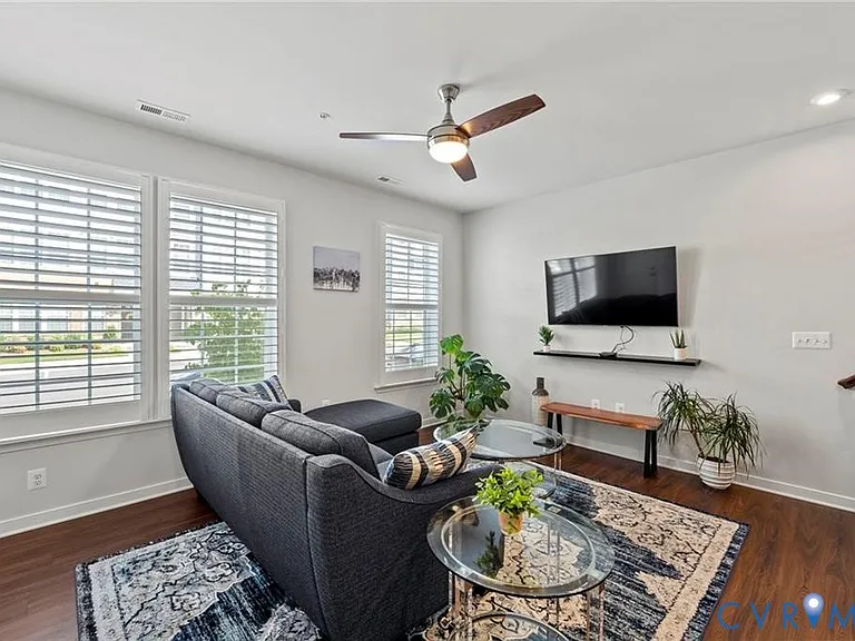 5922 Laurel Bed Ln — Photo 8
