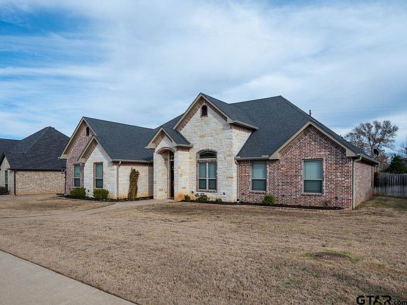 3rd image of 7608 Cherryhill Dr