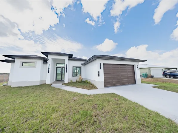 9035 E Broad Cir, Labelle, FL 33935