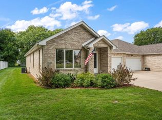 1010 Carnation St SE #B, Demotte, IN 46310