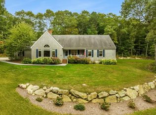 12 Harbor Dr, Bourne, MA 02532