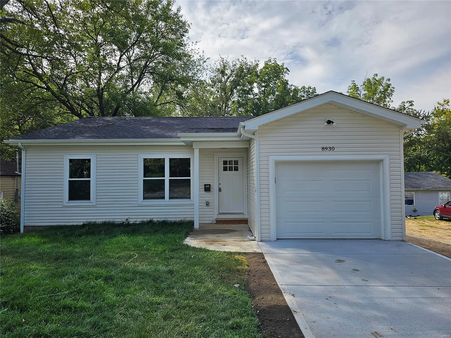 8930 Higginson Dr photo 1