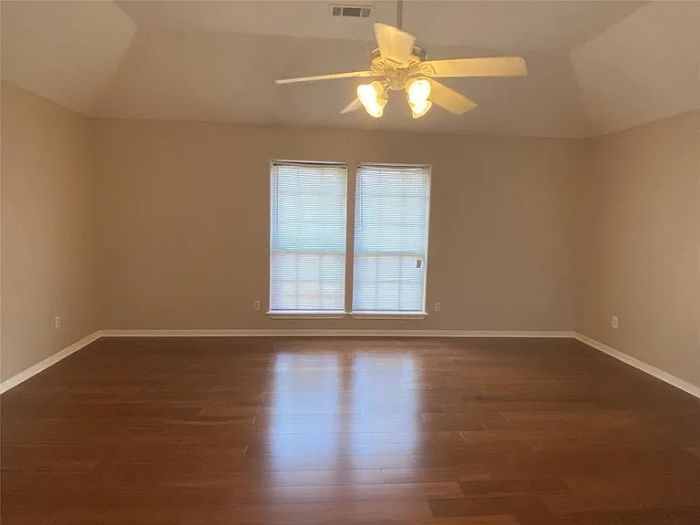 104 Sumac St — Photo 7