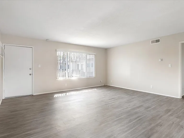 MAGNOLIA WEST APARTMENTS- RIVERSIDE, CA — Photo 84