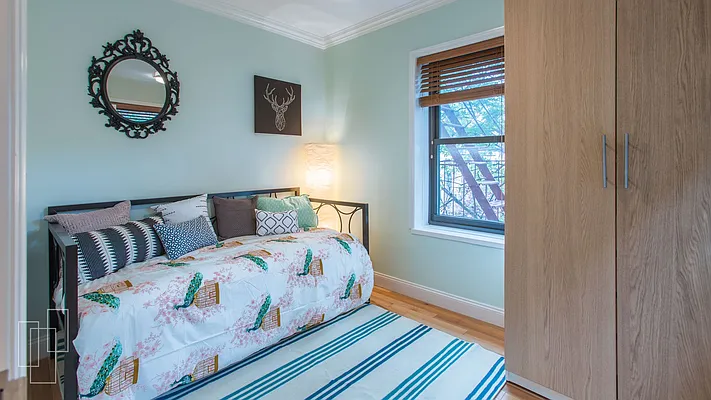 Sold by Garfield Realty  | media 26