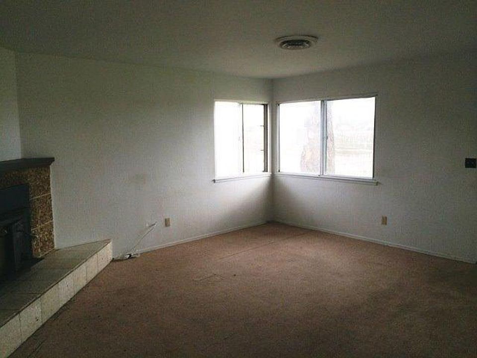 2nd image of 2444 Tuscan Rd