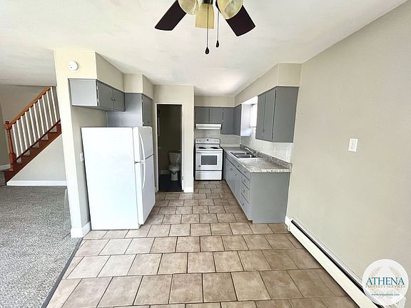 4th image of 622 Bellevue St APT D