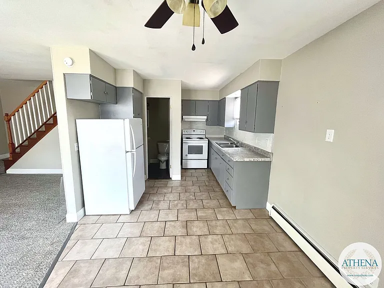 622 Bellevue St — Photo 4