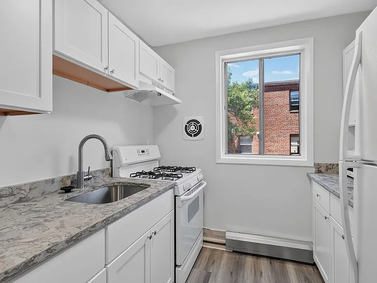 5821 Field Pl NE — Photo 39