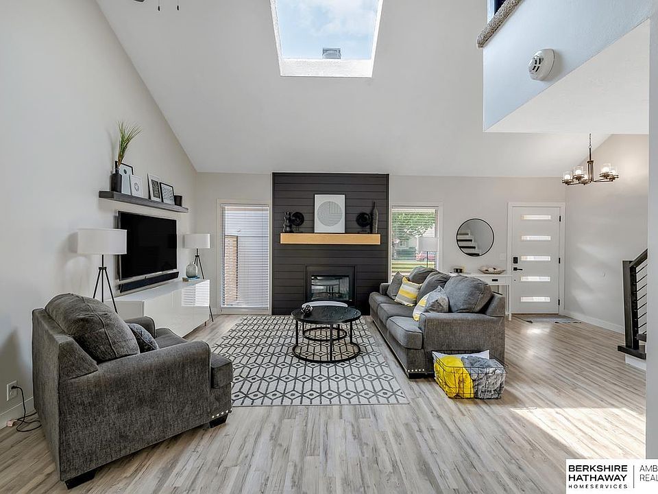 1st image of 2323 N 120th Avenue Cir