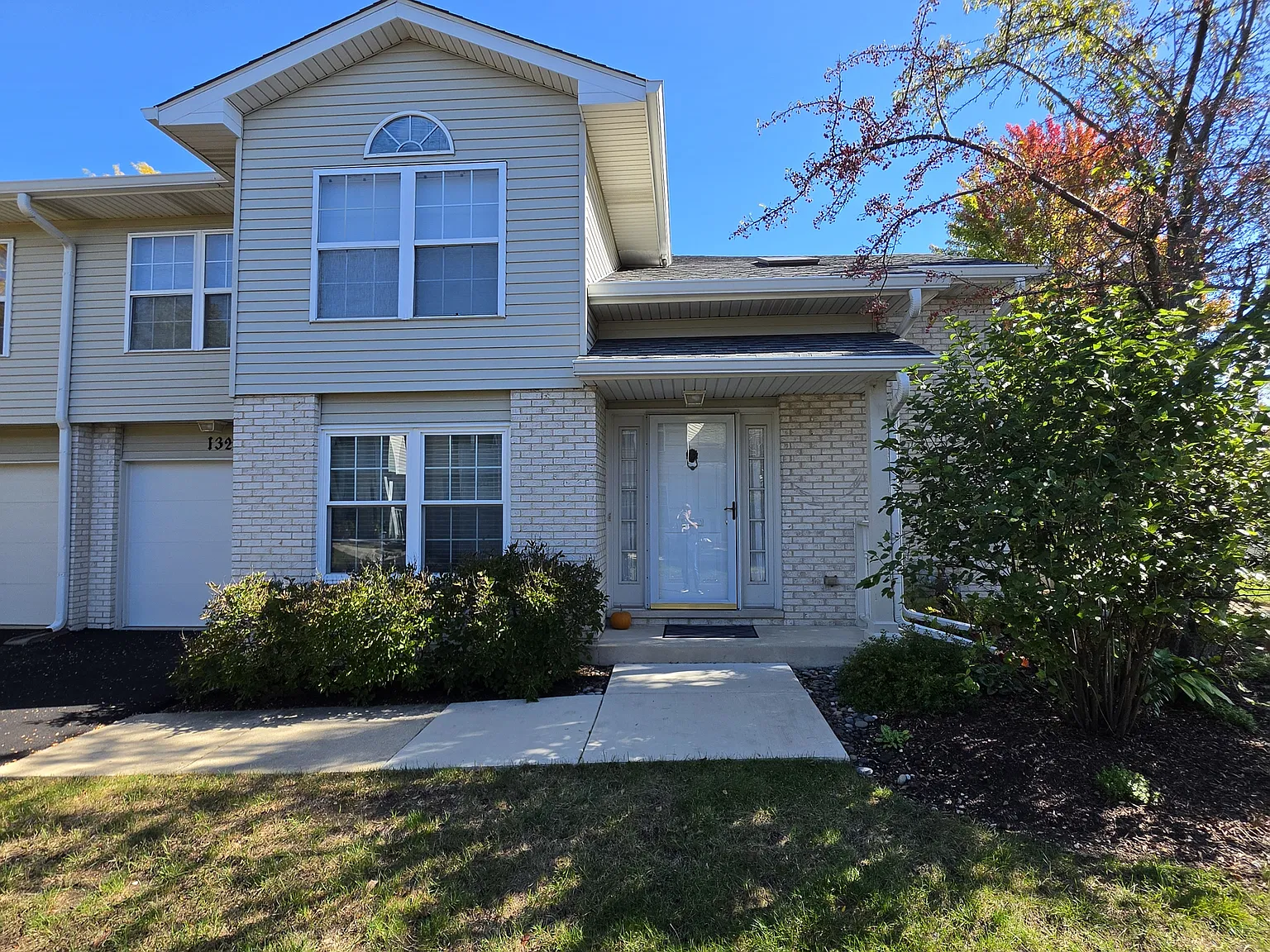 2 bed, 1428 sqft, $2,500 — Photo 1