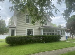 705 N 5th St, Dekalb, IL 60115