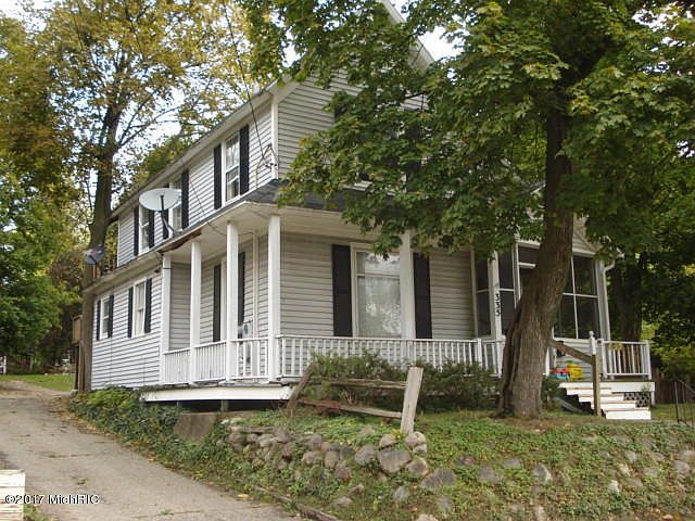 1st image of 335 Emmett St E