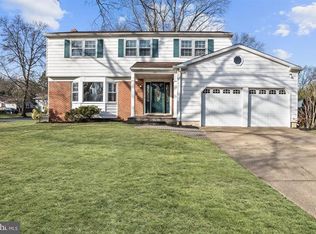 106 Ramblewood Pkwy, Mount Laurel, NJ 08054