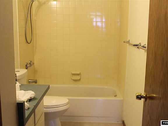 2nd image of 525 Absaroka Trl