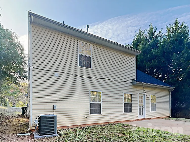 17 Black St — Photo 16