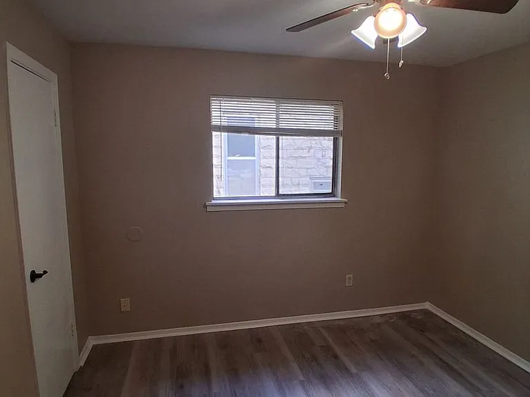 1307 Vinton Ave — Photo 12