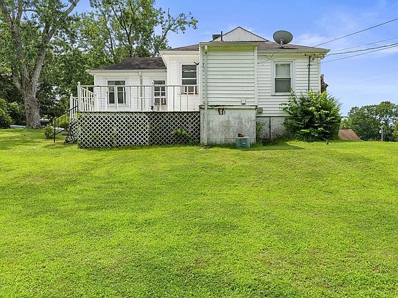 4th image of 1008 Ridgeway St