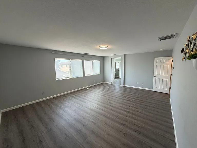 5418 Halas Ct — Photo 16
