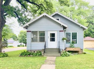 424 2nd Ave, Dixon, IL 61021