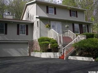 8971 Brookside Rd, Independence, OH 44131