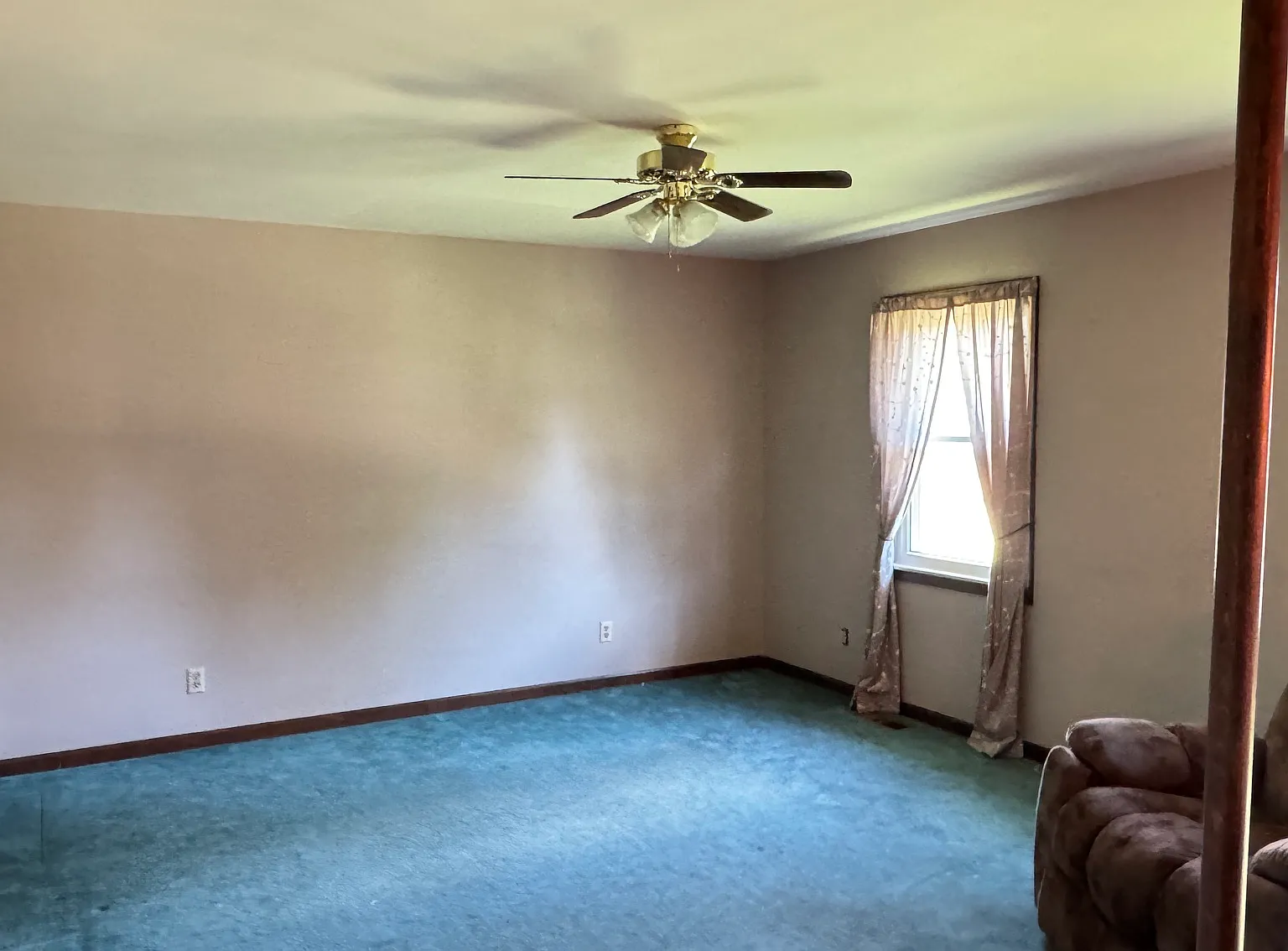 1305 Ridgeway Circle - 1 — Photo 2