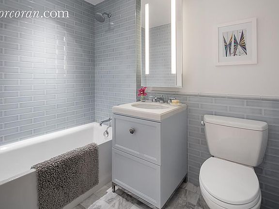5th image of 389 E 89th St APT 14C