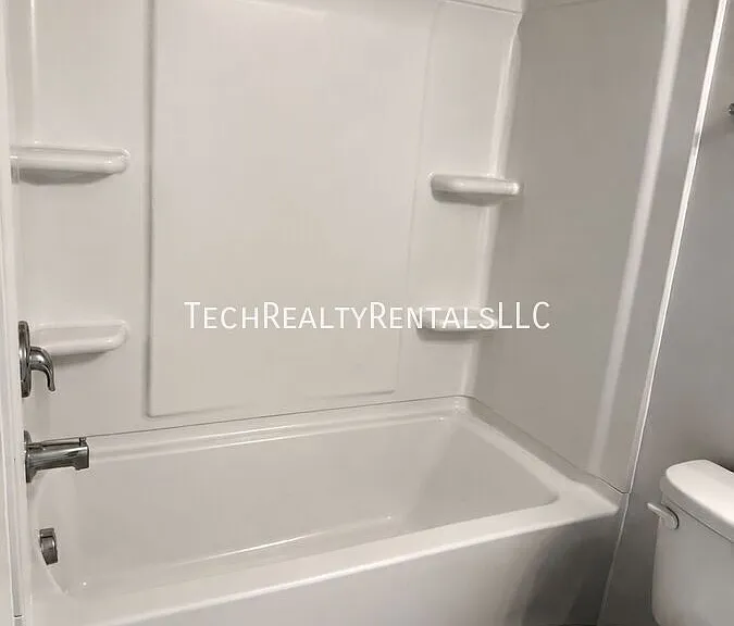 212 Ferebee Pl #1 — Photo 5