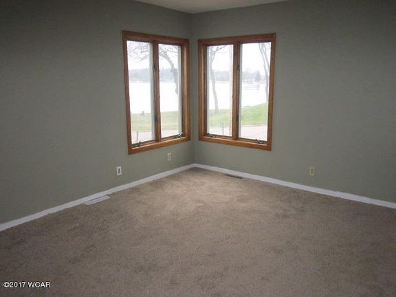 5th image of 203 Cedarwood St